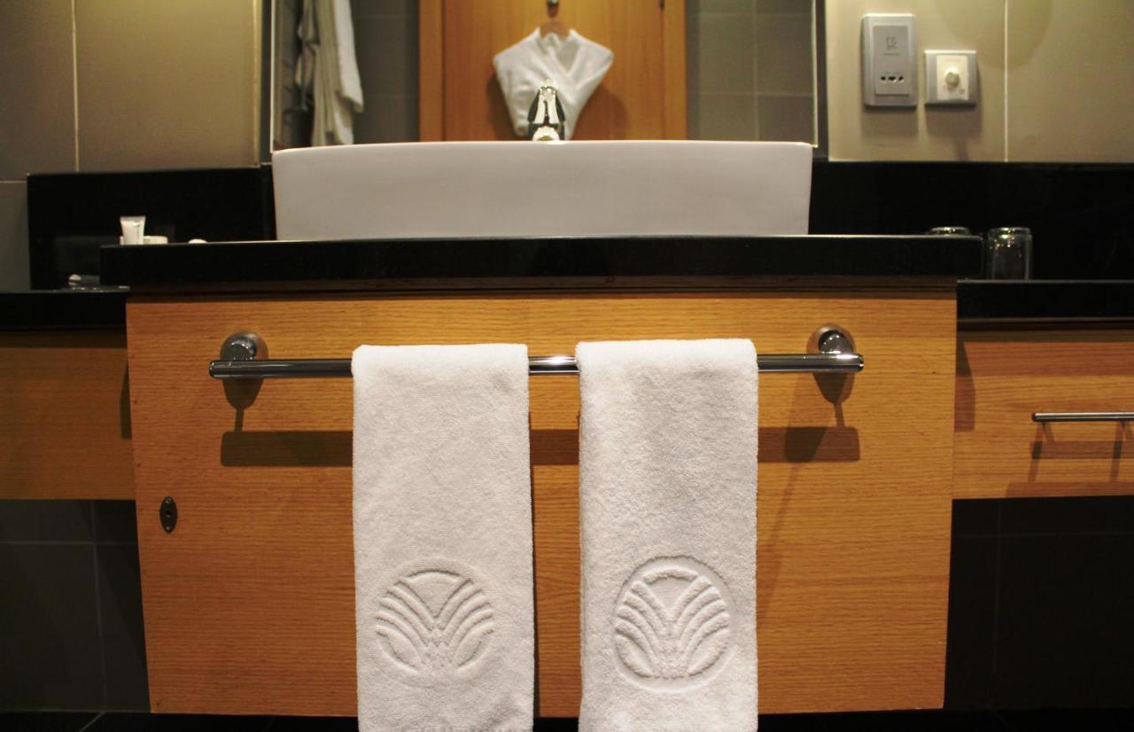 Hala Arjaan By Rotana, Deluxe Hotel Apartments Abu Dabi Dış mekan fotoğraf
