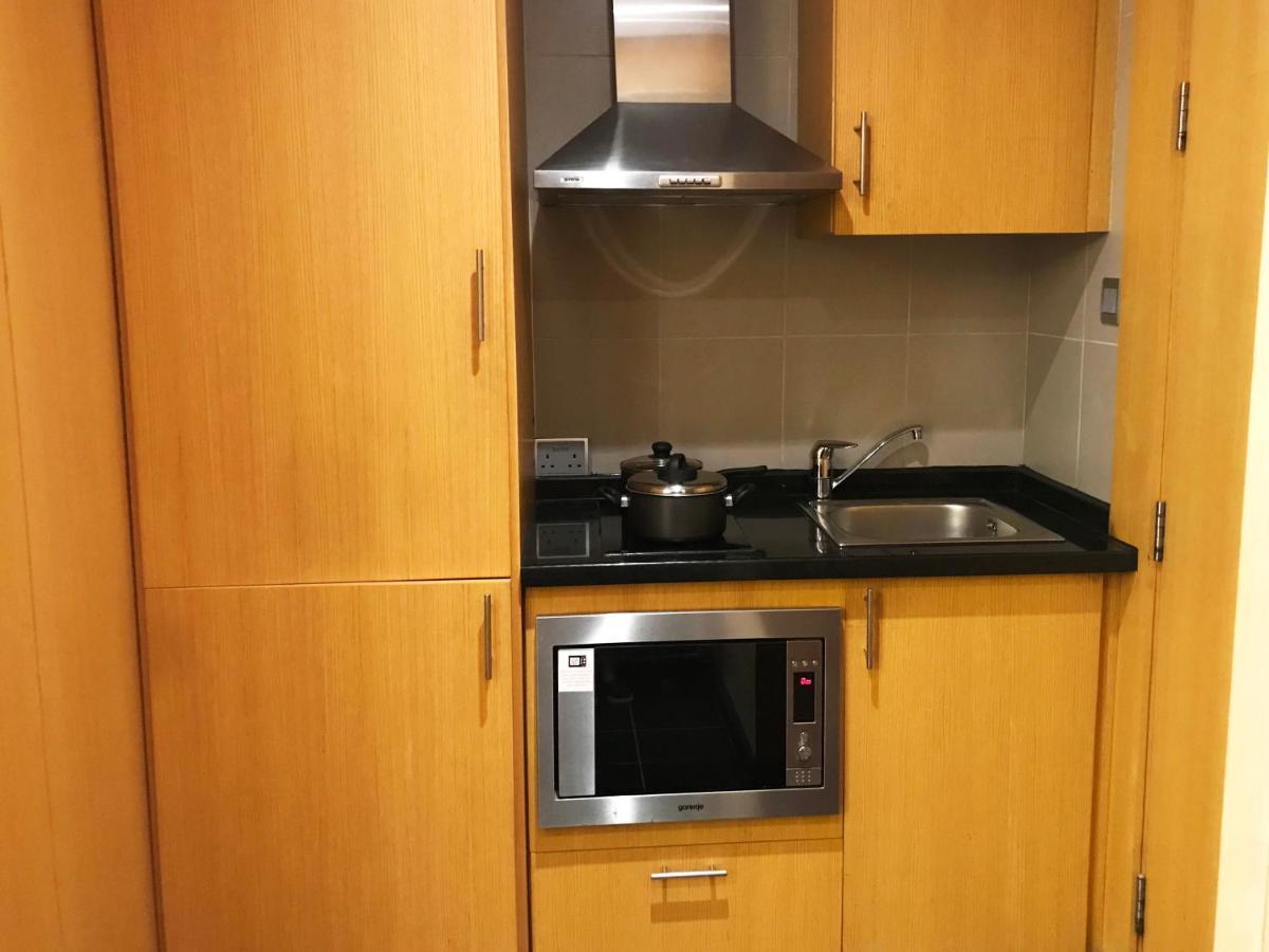 Hala Arjaan By Rotana, Deluxe Hotel Apartments Abu Dabi Dış mekan fotoğraf