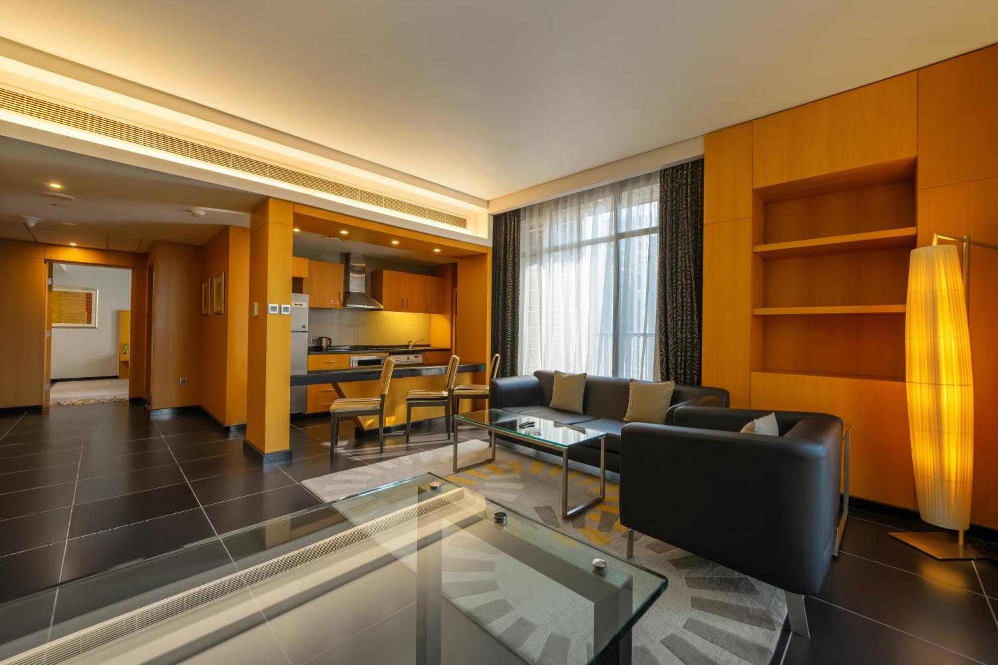 Hala Arjaan By Rotana, Deluxe Hotel Apartments Abu Dabi Dış mekan fotoğraf