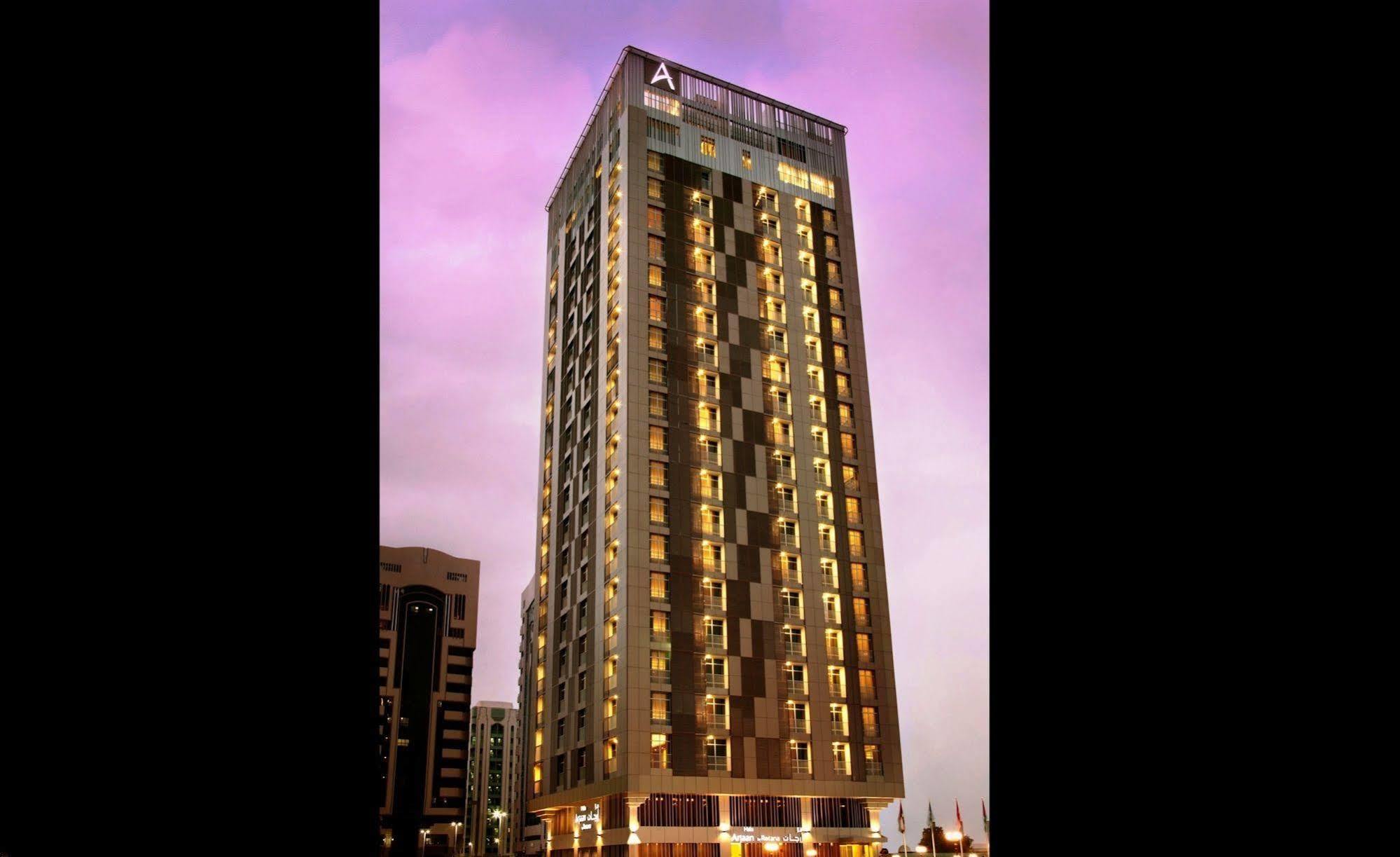 Hala Arjaan By Rotana, Deluxe Hotel Apartments Abu Dabi Dış mekan fotoğraf