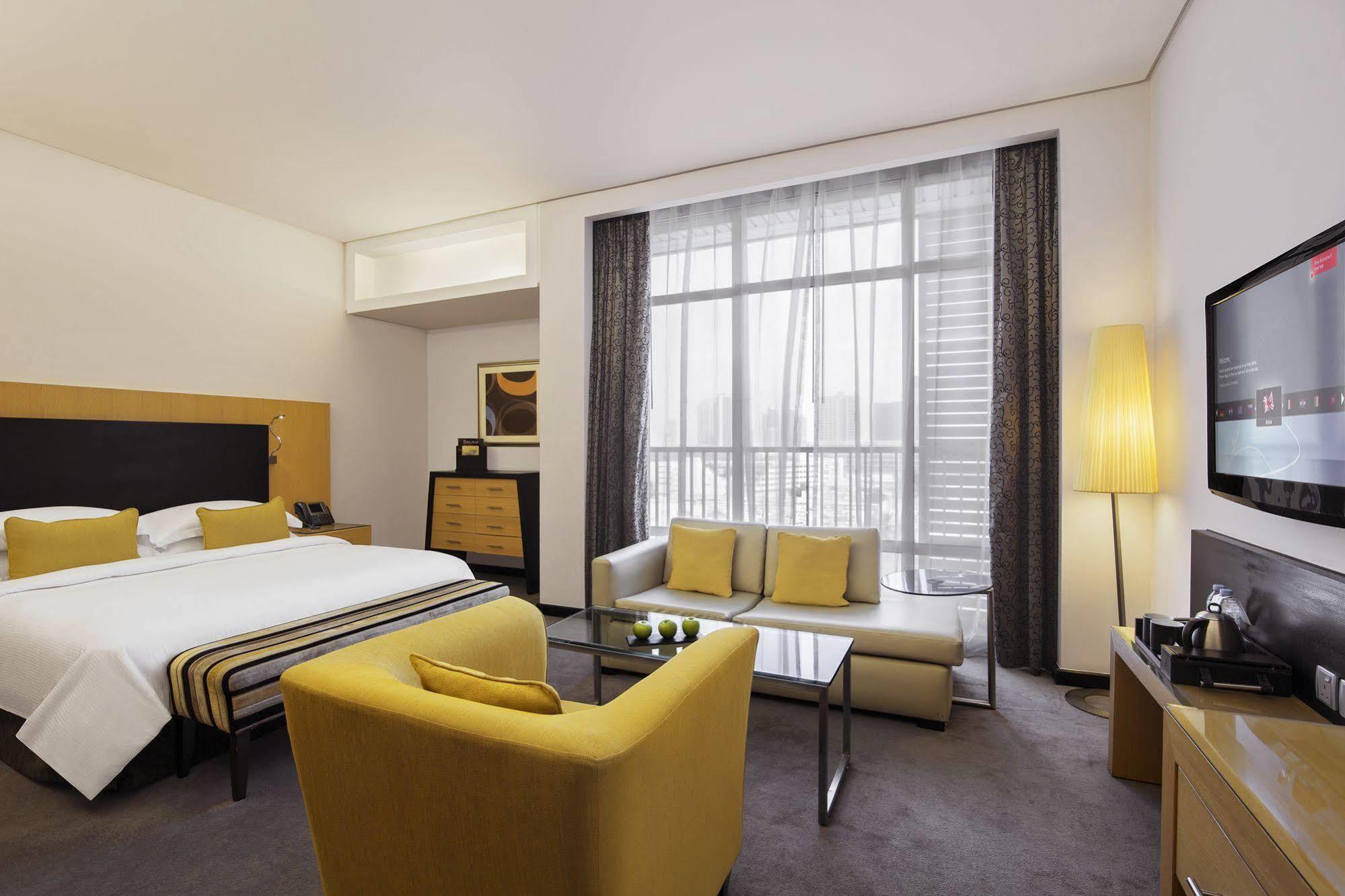 Hala Arjaan By Rotana, Deluxe Hotel Apartments Abu Dabi Dış mekan fotoğraf