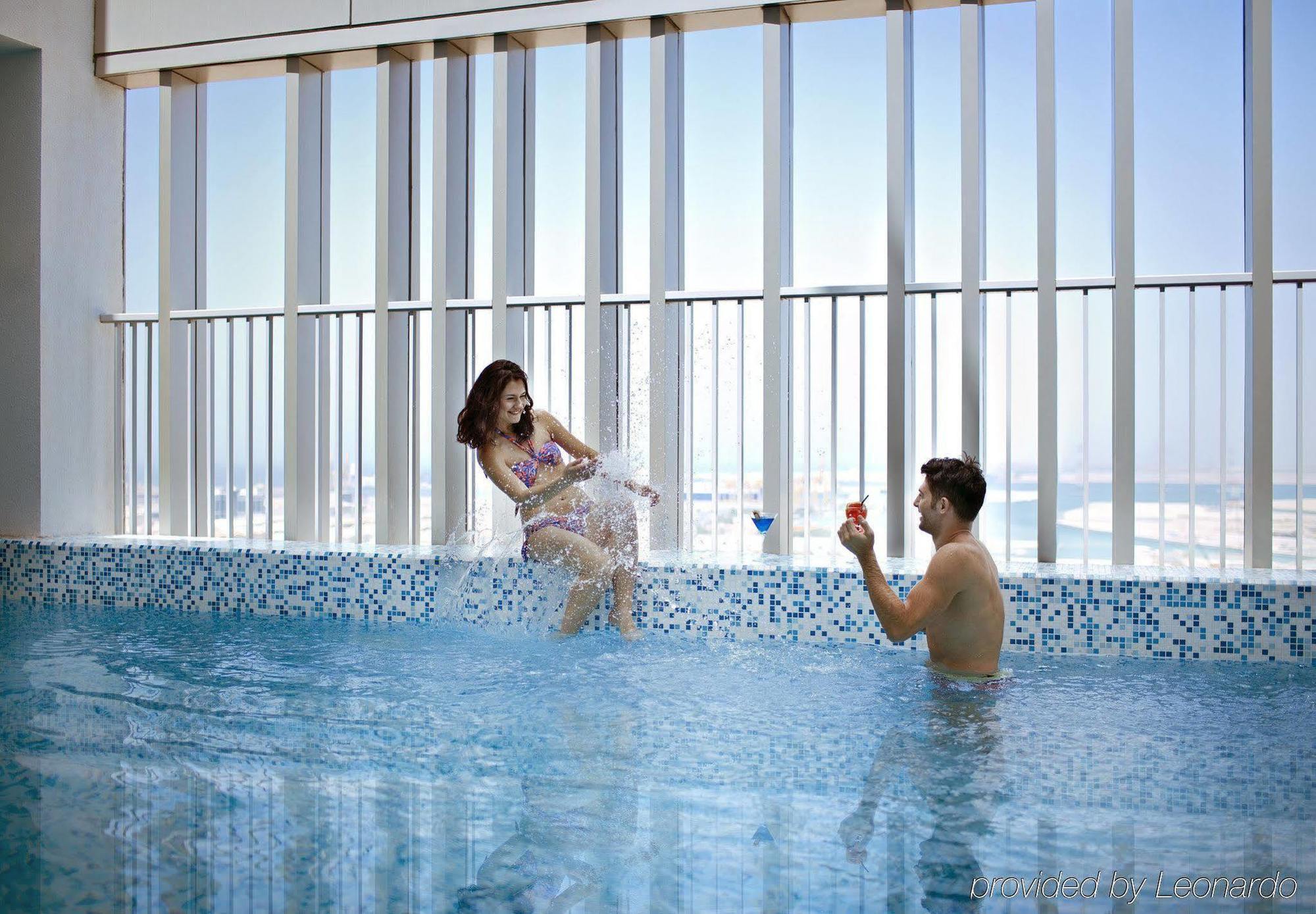 Hala Arjaan By Rotana, Deluxe Hotel Apartments Abu Dabi Dış mekan fotoğraf